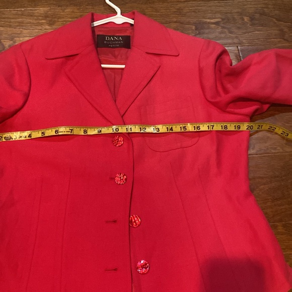 Dana Buchman Red Linen Blazer - Picture 5 of 9